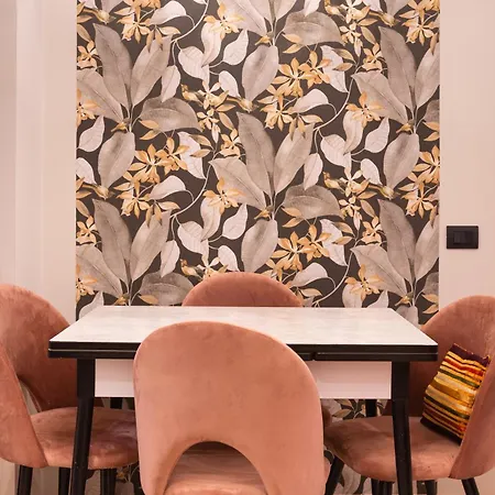 Guesthost - San Giovanni Comfy Apartment Rom